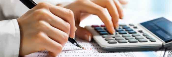 Is auto insurance tax deductible